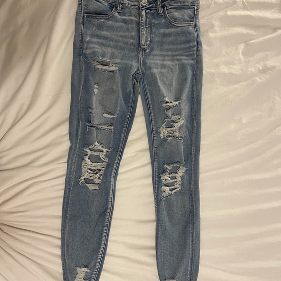 Blue American eagle high rise ripped jeans - Picture 2 of 9